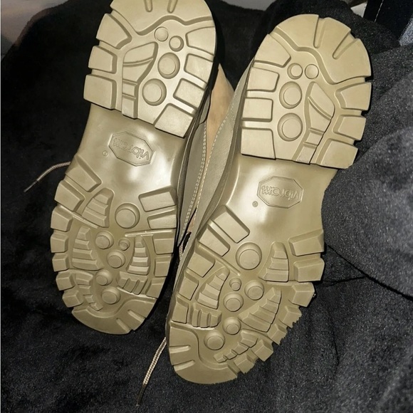 Vibrant- women hiking boot - Picture 2 of 8